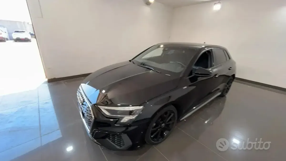 Usata Audi A3 150 CV (110 kW) 2023 Nero Berlina
