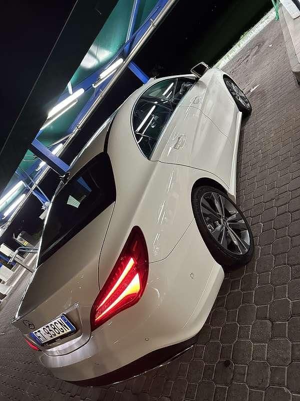 Usata Mercedes CLA200 Urban 136 CV (100 kW) 2019 Bianco Coupé