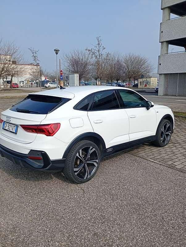 Usata Audi Q3 Sportback S-Line 150 CV (110 kW) 2021 Bianco SUV