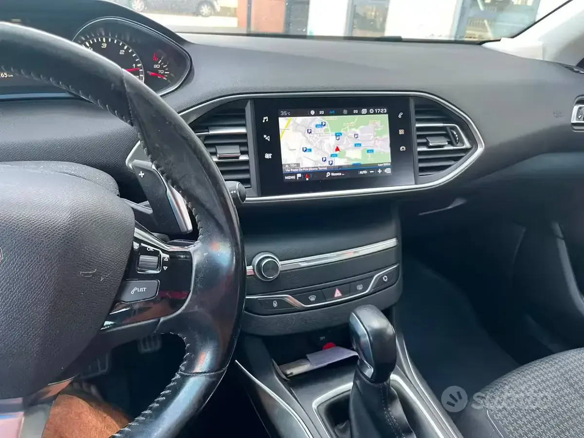 Usata Peugeot 308 SW Business-Line 131 CV (96 kW) 2019 Grigio Station wagon