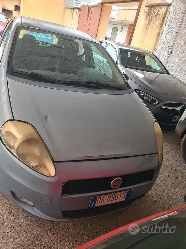 Usata Fiat Punto 69 CV (50 kW) 2006 Berlina