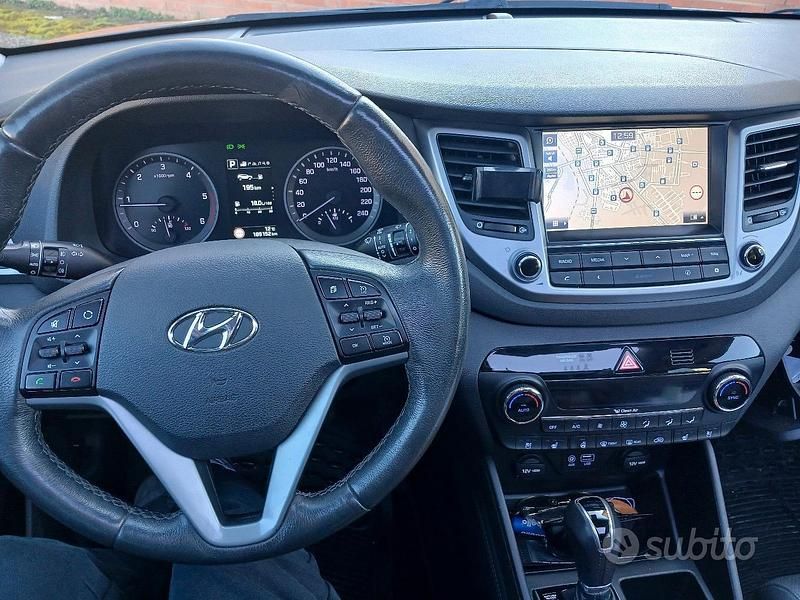Usata Hyundai Tucson Comfort 136 CV (100 kW) 2015 Grigio SUV
