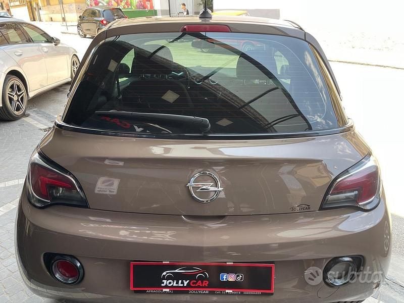 Usata Opel Adam Jam 87 CV (63 kW) 2017 Marrone Utilitaria