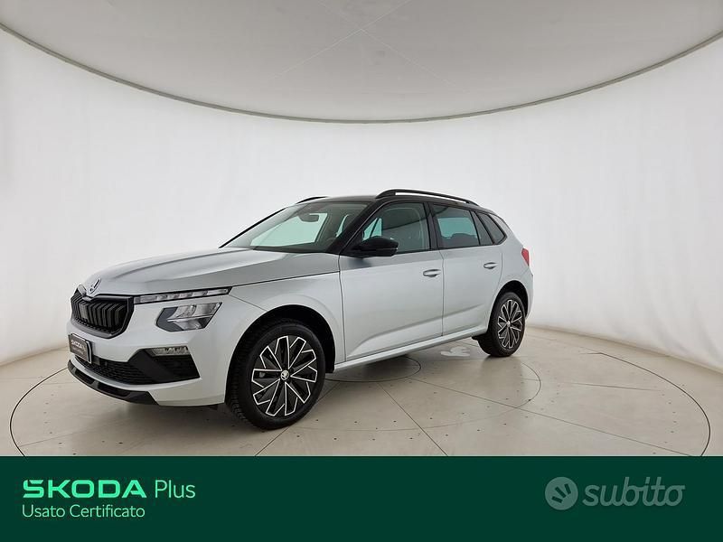 Argento brillante metallizzato nero tulipano perlato Usata 2024 Skoda Kamiq Selection SUV | 18.500 € (Super prezzo) - Immagine 1/4