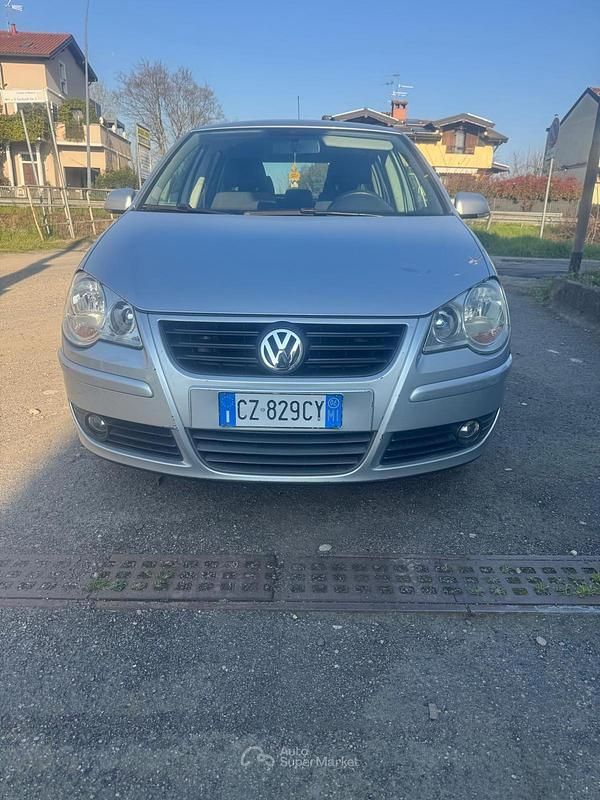 Usata VW Polo 64 CV (47 kW) 2006 Argento Utilitaria