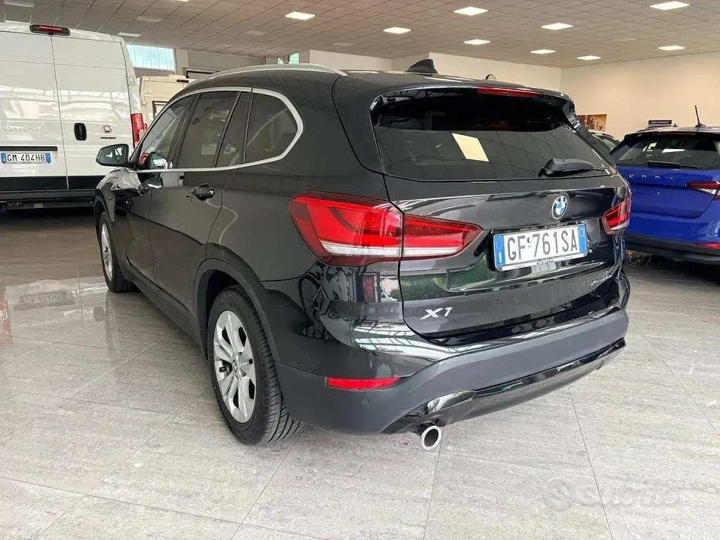 Usata BMW X1 Advantage 220 CV (161 kW) 2021 Nero SUV