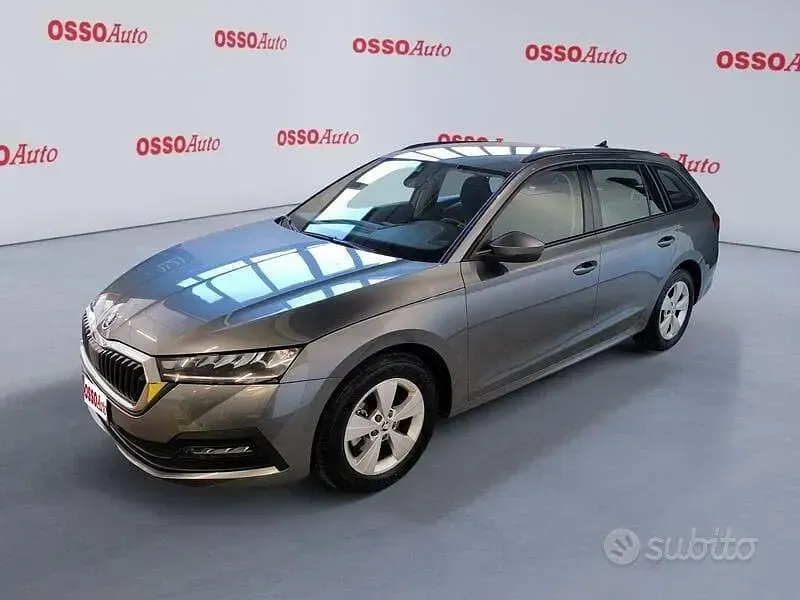 Usata Skoda Octavia 116 CV (85 kW) 2023 Grigio Station wagon