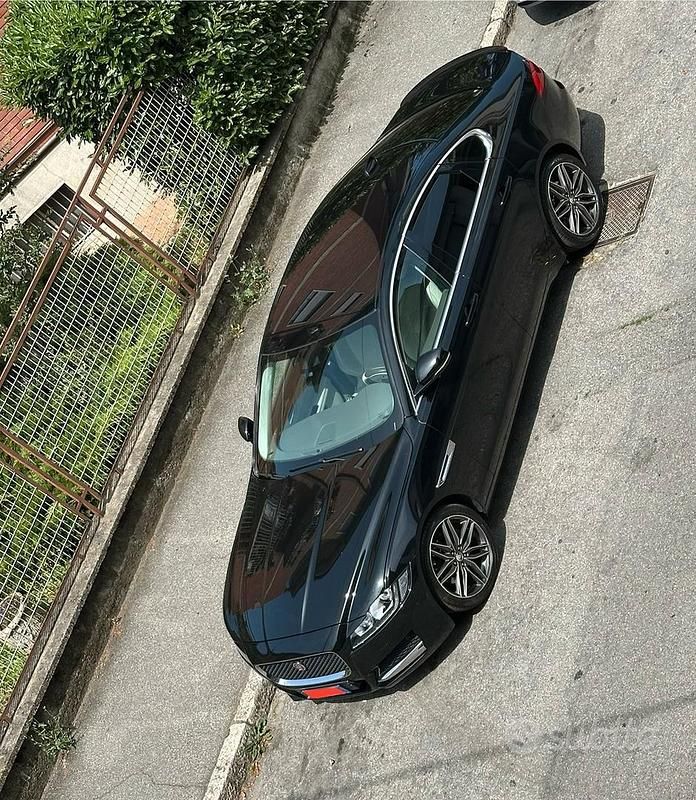 Usata Jaguar XF Business Edition 179 CV (131 kW) 2017 Nero Berlina