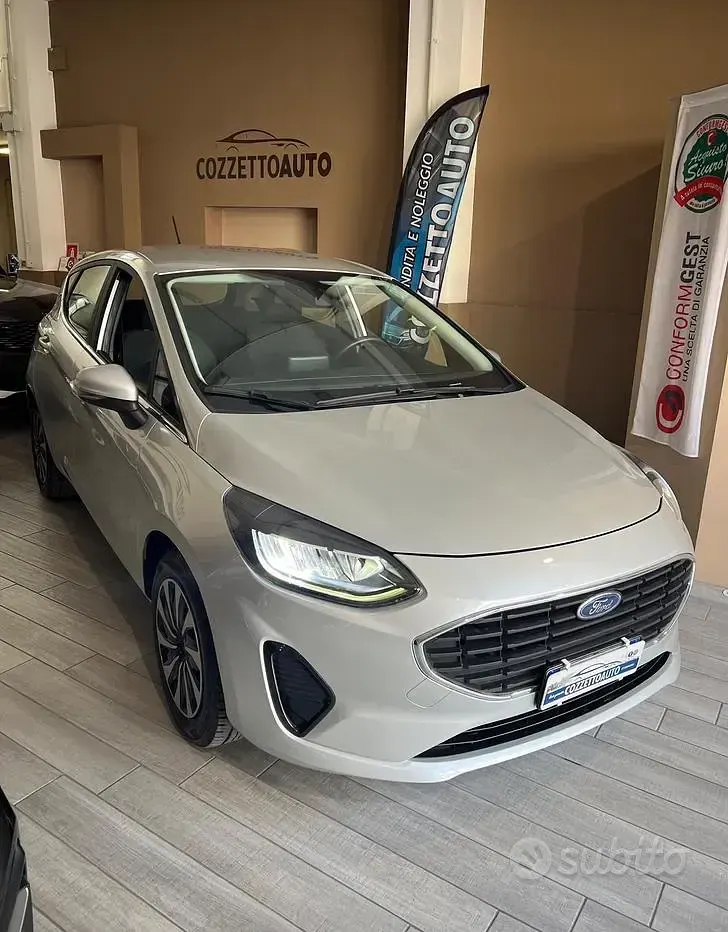 Usata Ford Fiesta Titanium 75 CV (55 kW) 2023 Grigio Utilitaria