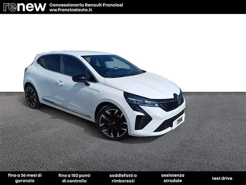 Usata Renault Clio Techno 101 CV (74 kW) 2025 Bianco Utilitaria