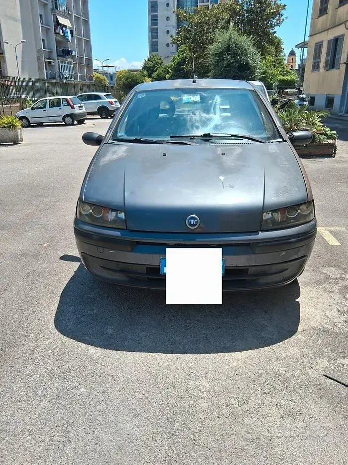 Usata Fiat Punto 60 CV (44 kW) 2000 Grigio Utilitaria