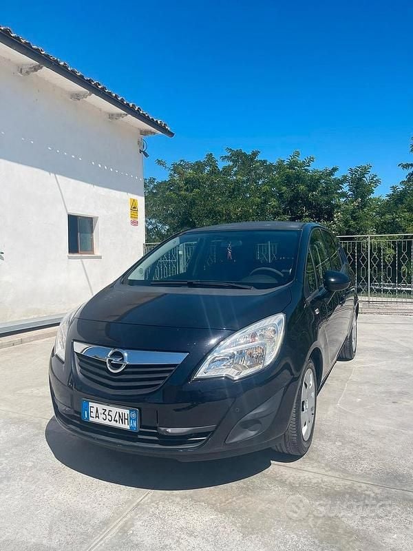 Occasion Opel Meriva 101 ch (74 kW) 2010 Noir Monospace