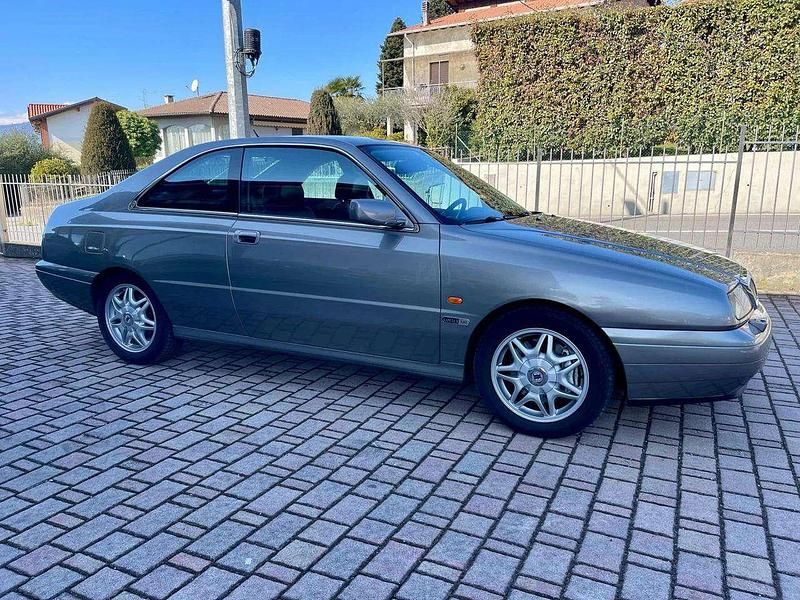 Usata Lancia Kappa 220 CV (161 kW) 1998 Argento Coupé