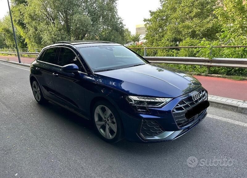 Usata Audi A3 Ambiente 150 CV (110 kW) 2024 Blu Utilitaria