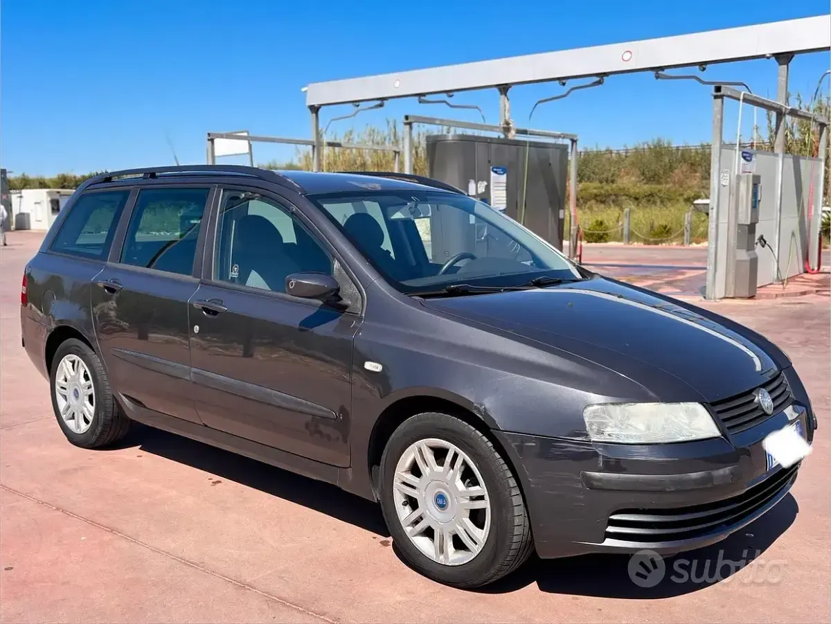 Usata Fiat Stilo Wagon 116 CV (85 kW) 2005 Grigio Station wagon