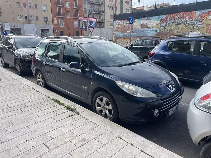 Usata 2006 Peugeot 307 Station wagon | 1500 € (Buon prezzo) - Immagine 1/4
