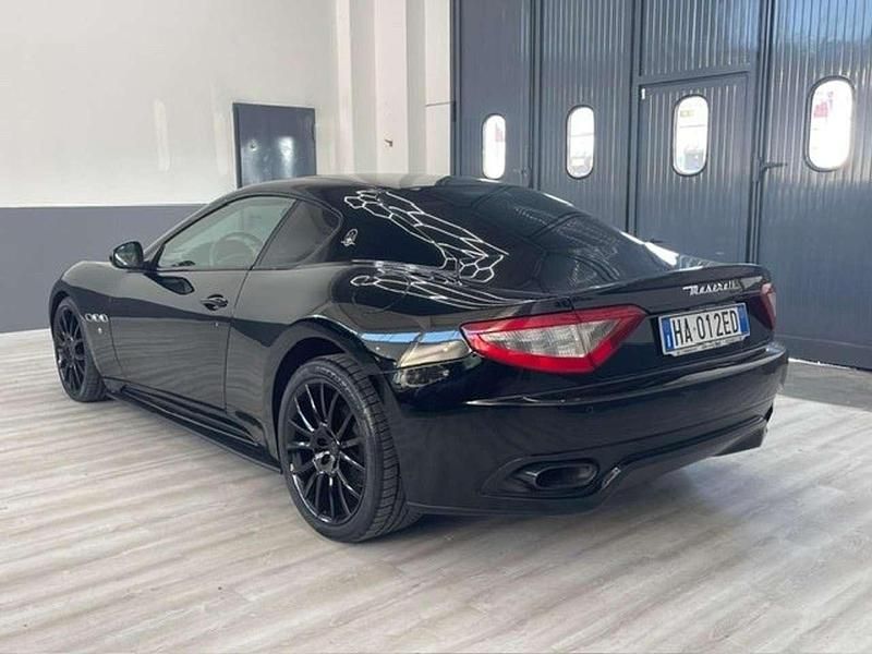 Usata Maserati Granturismo 440 CV (323 kW) 2011 Nero Coupé
