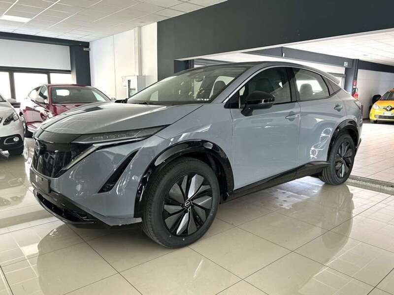 Grigio ceramica Nuova 2025 Nissan Ariya SUV | 30.600 € (Ottimo prezzo) - Immagine 1/4