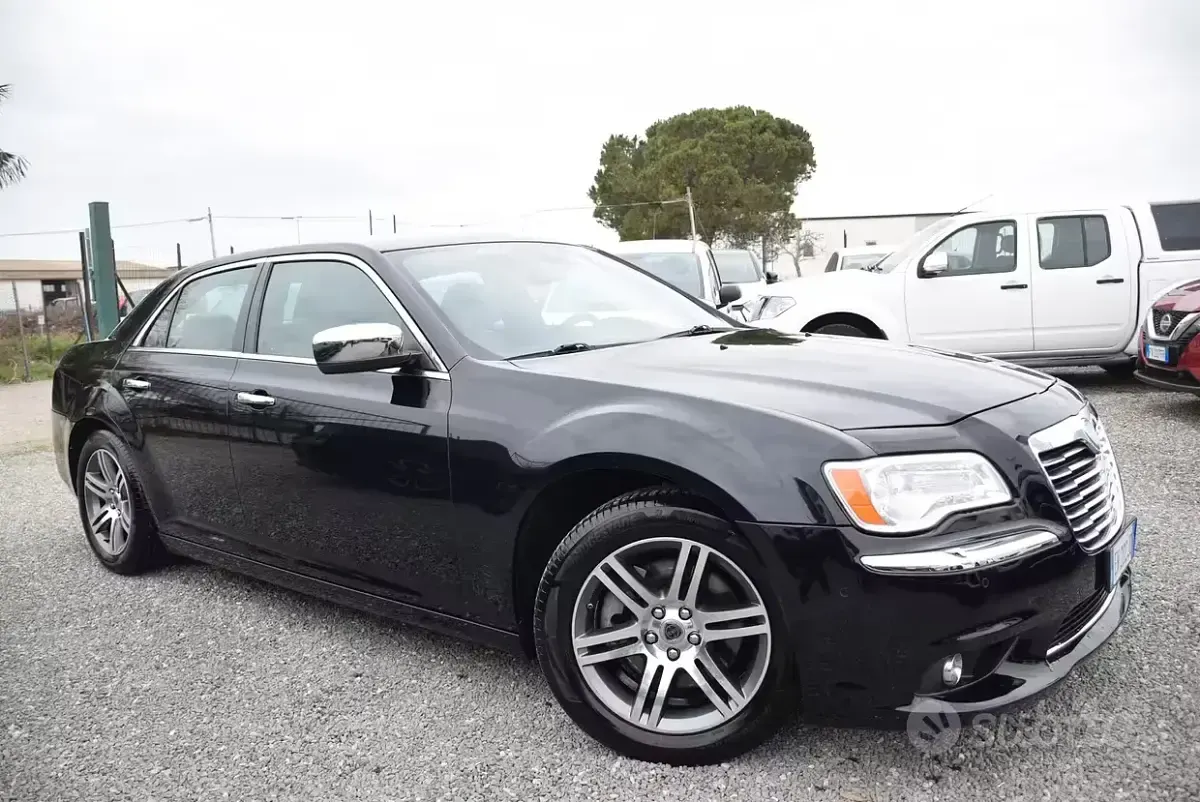 Usata Lancia Thema Platinum 190 CV (139 kW) 2012 Nero Berlina