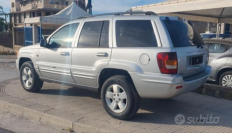 Usata Jeep Grand Cherokee 163 CV (119 kW) 2004 Grigio SUV