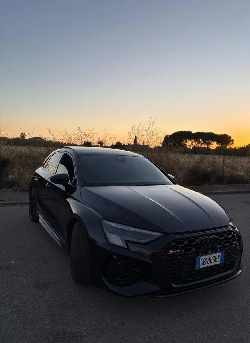 Usata Audi RS3 Ambiente 399 CV (293 kW) 2023 Nero Berlina