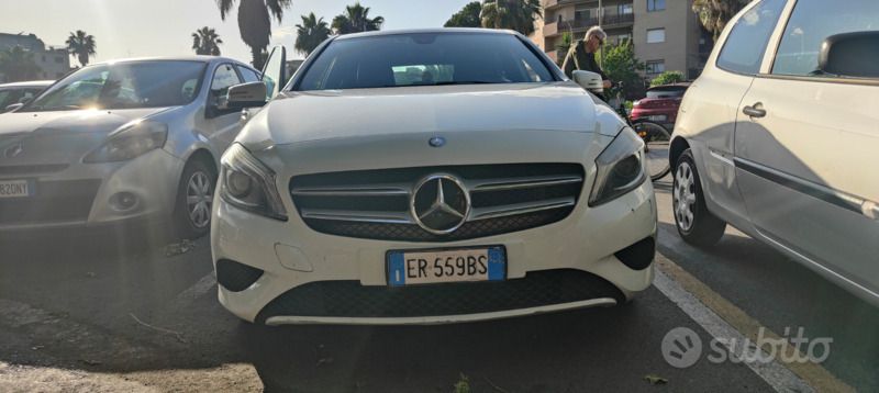 Usata 2013 Mercedes A200 Tre volumi | 7600 € (Ottimo prezzo) - Immagine 1/4