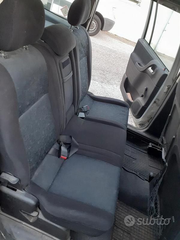 Usata Opel Zafira 1999 Grigio Monovolume