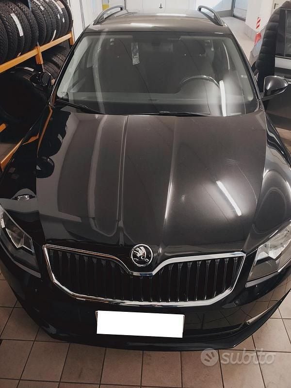 Usata Skoda Octavia Executive 2016 Nero Utilitaria