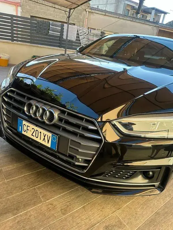 Usata Audi A5 Sportback Sport 190 CV (139 kW) 2019 Utilitaria