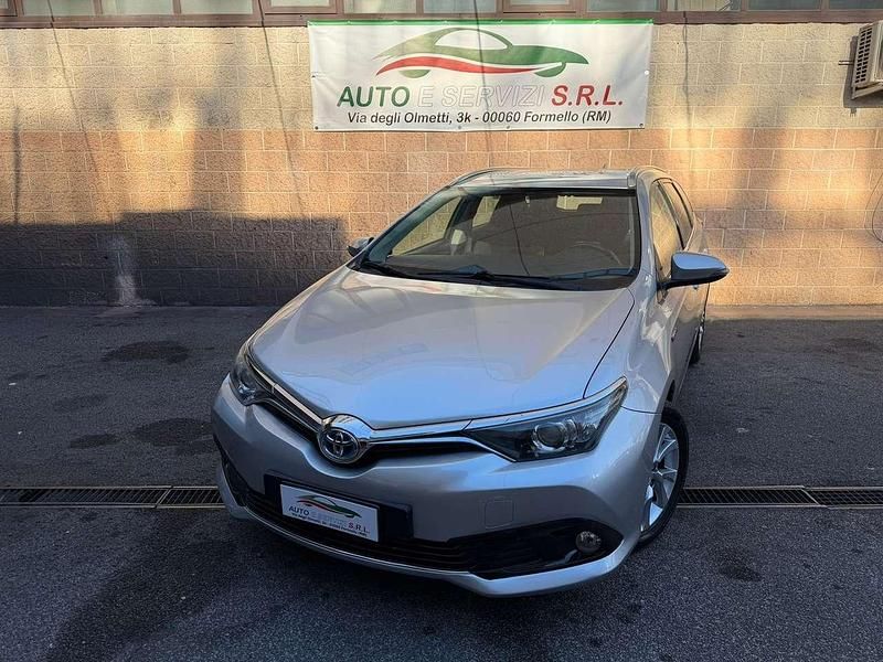 Usata Toyota Auris Touring Sports Active 99 CV (72 kW) 2017 Grigio Station wagon