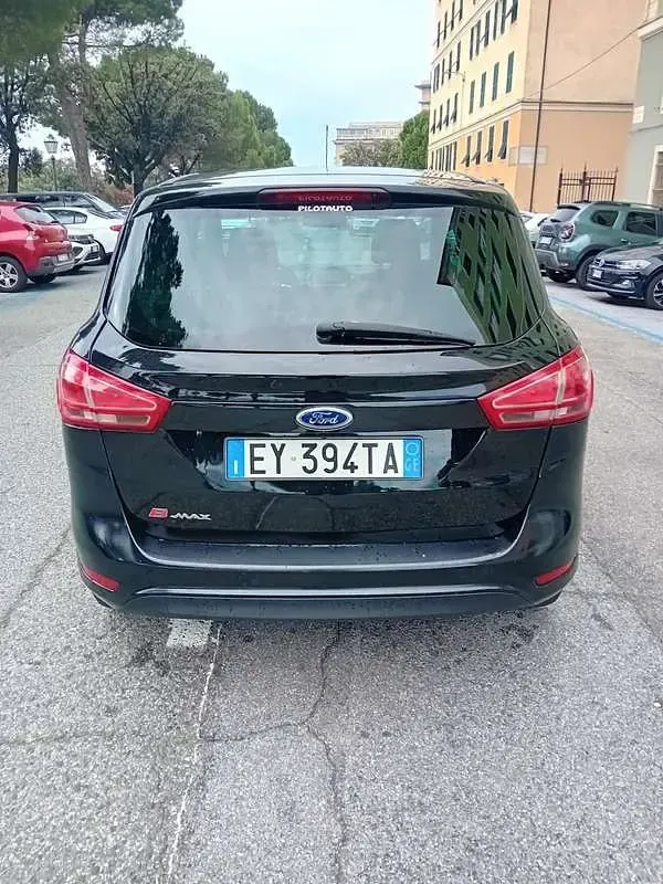 Usata Ford B-MAX 101 CV (74 kW) 2015 Monovolume