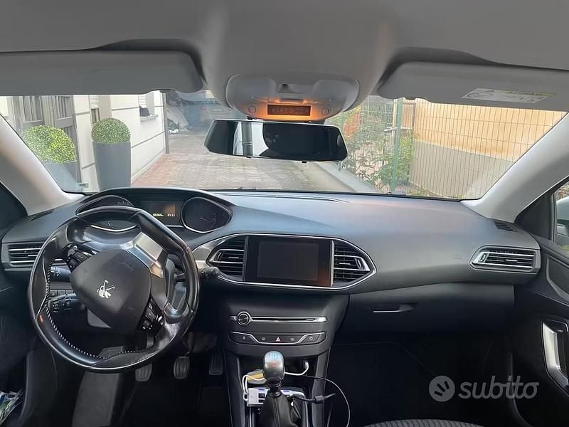 Usata Peugeot 308 SW 120 CV (88 kW) 2016 Grigio Station wagon