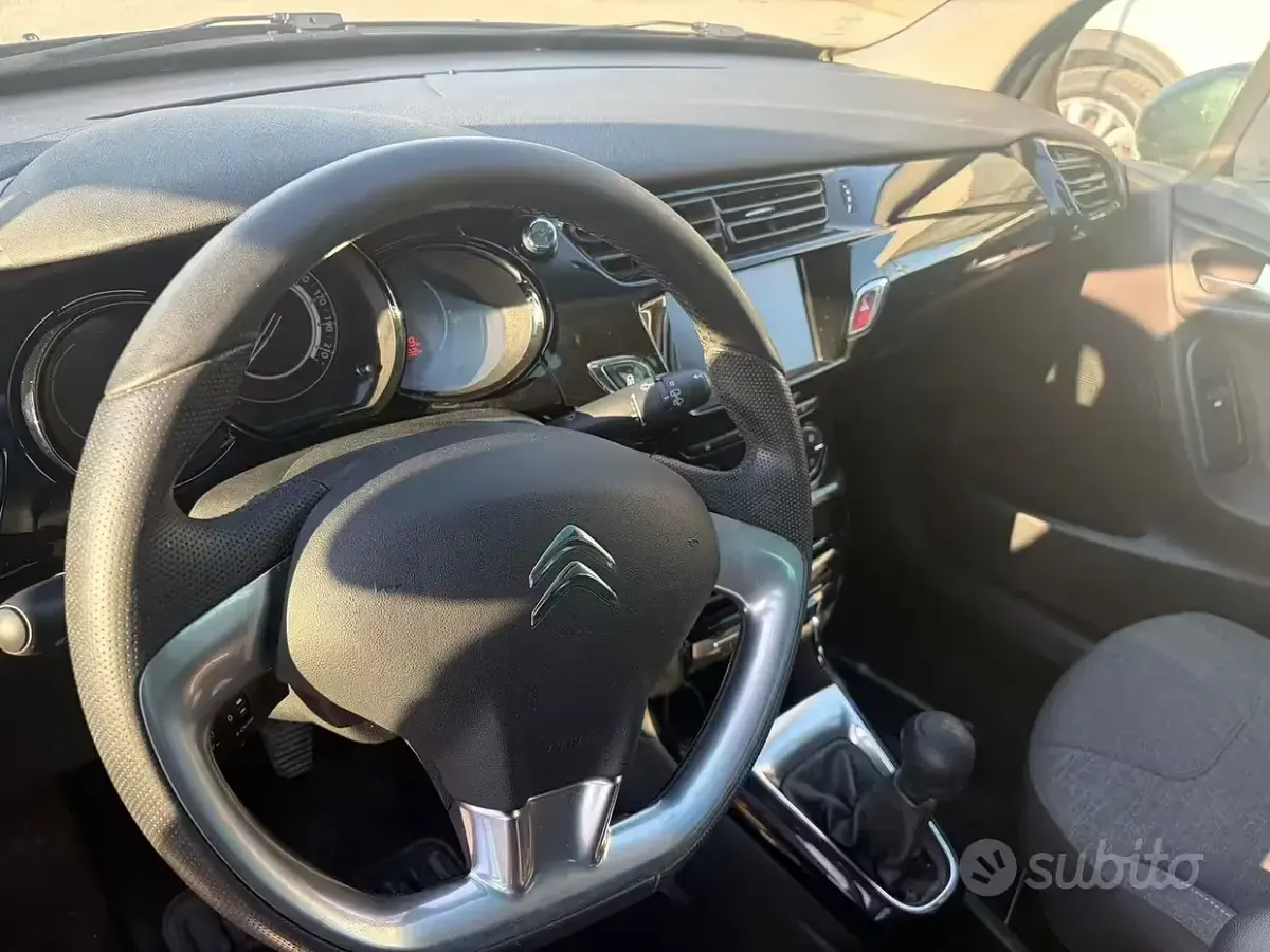 Usata Citroën C3 Exclusive 75 CV (55 kW) 2016 Grigio Berlina