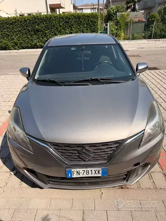 Usata Suzuki Baleno 90 CV (66 kW) 2018 Grigio Utilitaria