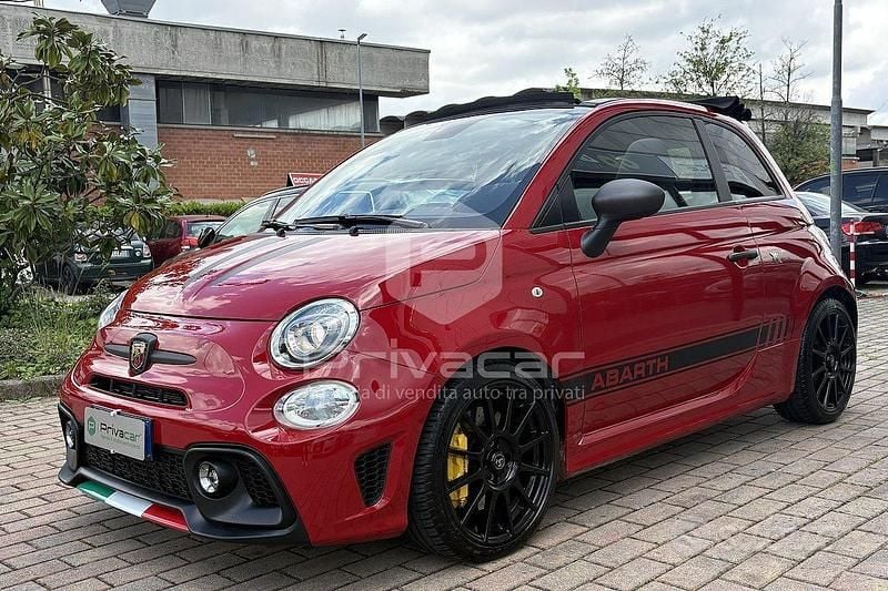 Usata Abarth 695C 180 CV (132 kW) 2024 Rosso Cabrio