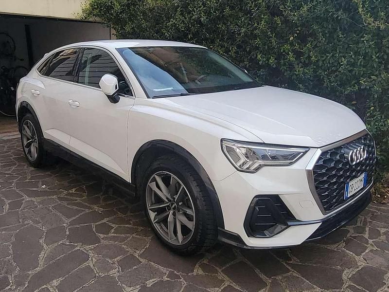 Usata Audi Q3 Sportback Ambiente 150 CV (110 kW) 2020 Bianco SUV