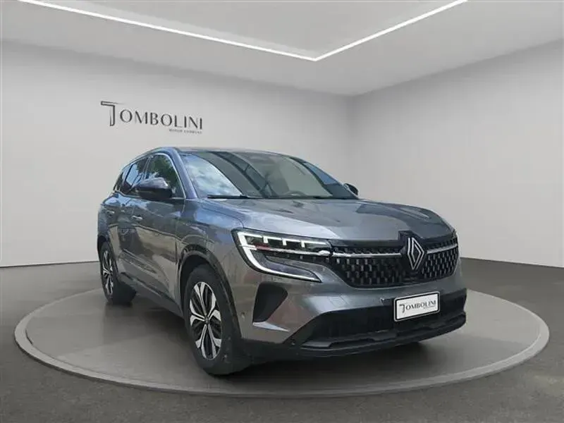 Usata Renault Austral Techno 200 CV (147 kW) 2023 Grigio SUV