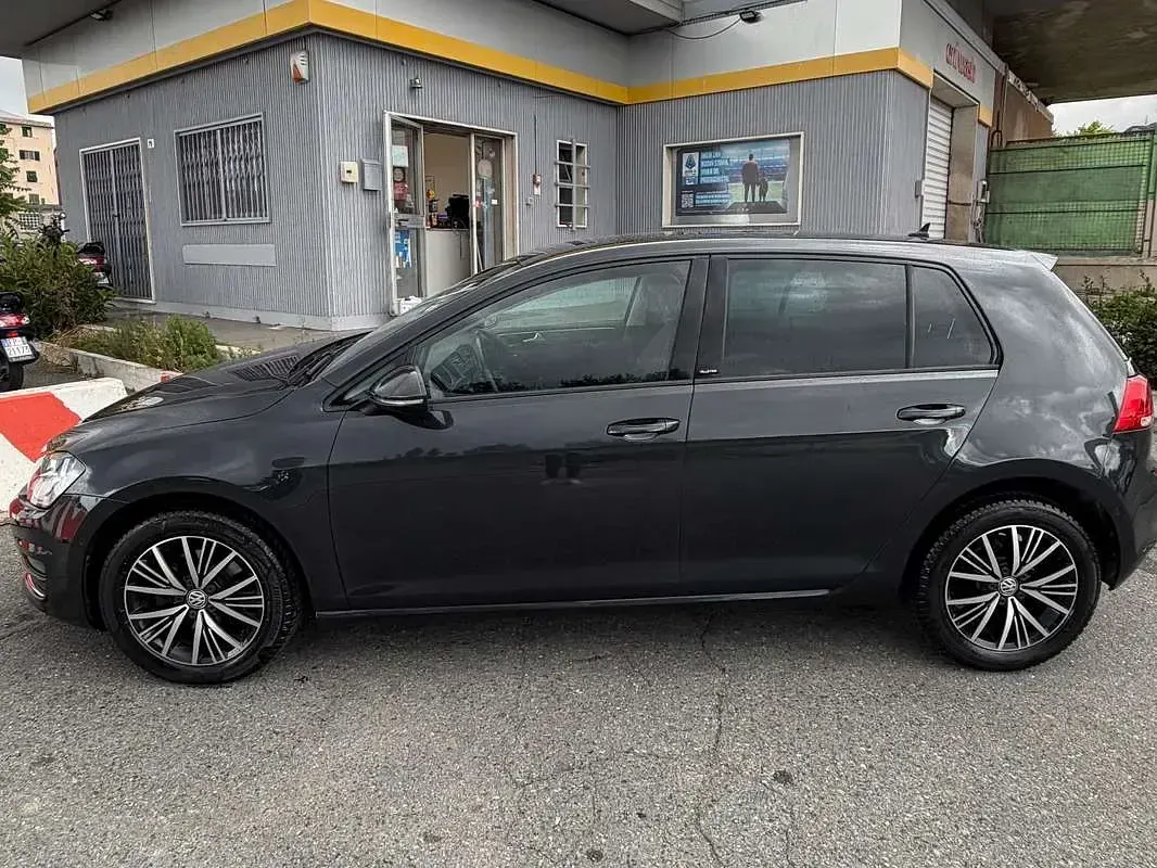 Usata VW Golf VII Allstar 110 CV (80 kW) 2017 Nero Berlina