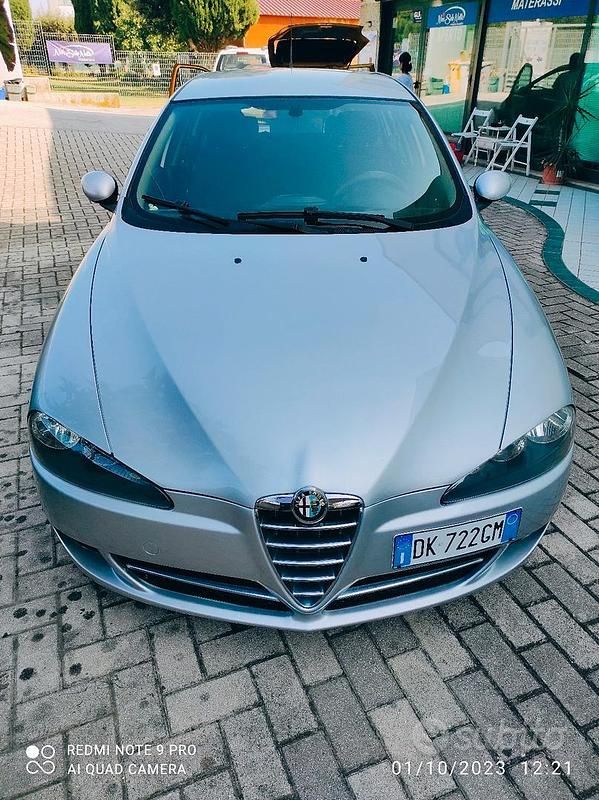 Usata Alfa Romeo 147 105 CV (77 kW) 2007 Grigio Utilitaria