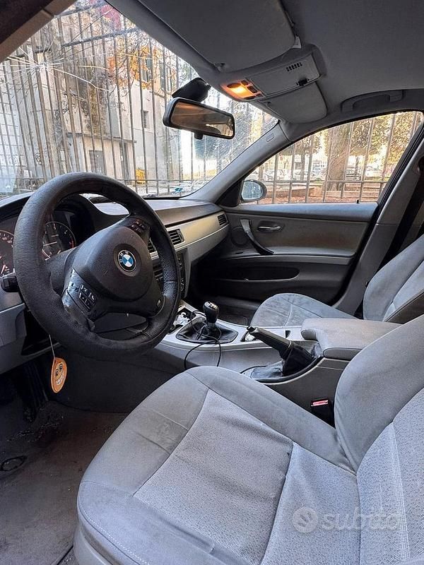 Usata BMW 320 150 CV (110 kW) 2007 Nero Station wagon