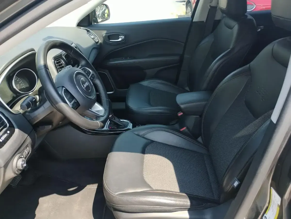 Usata Jeep Compass Limited 140 CV (102 kW) 2018 Grigio SUV