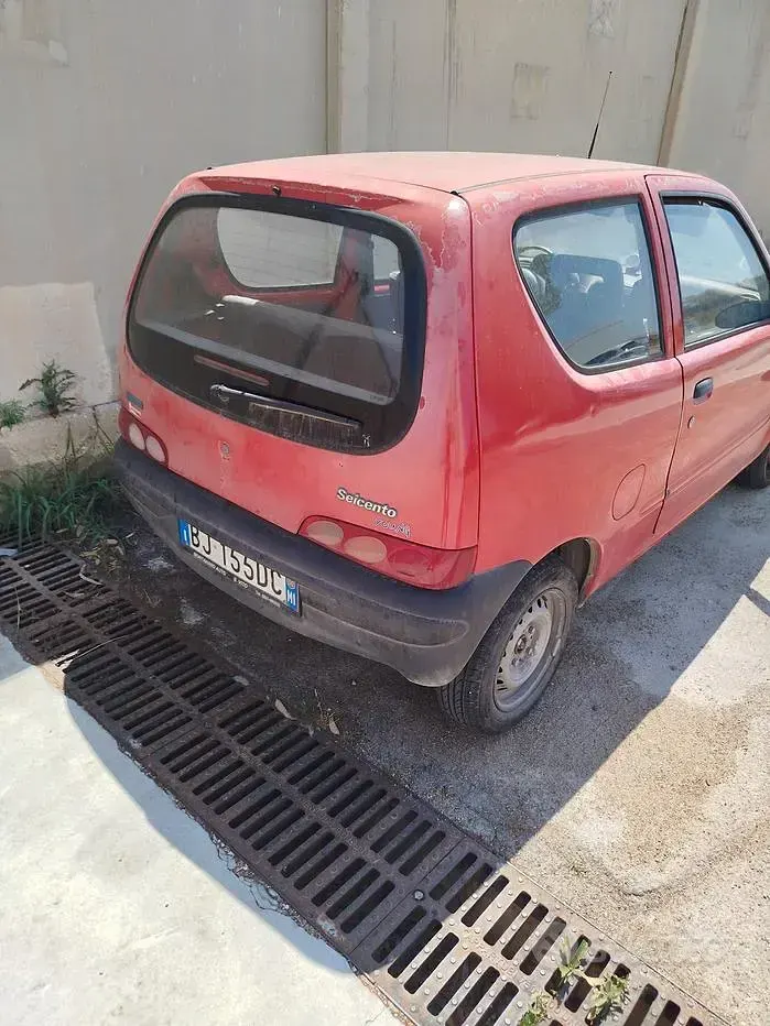 Usata Fiat 600 54 CV (39 kW) 2000 Rosso Berlina