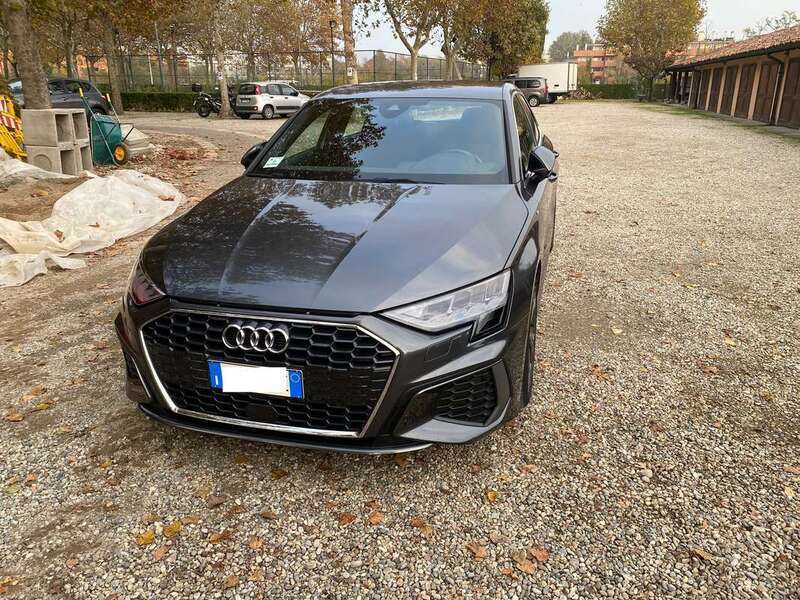 Usato 2021 Audi A3 Sportback 1.5 Benzin 150 CV (33.500 €)