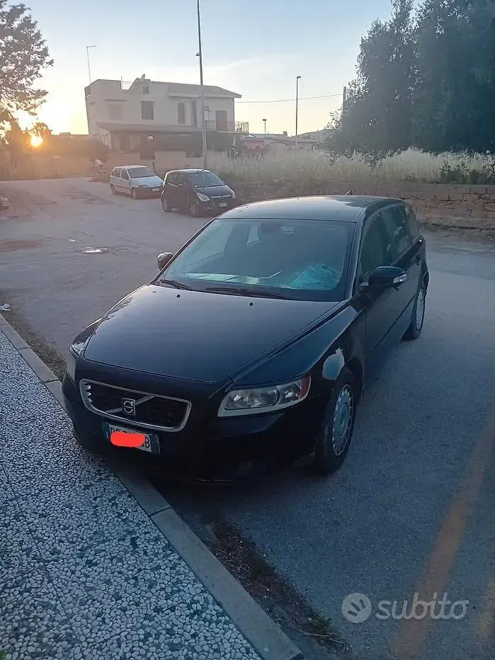 Usata Volvo V50 101 CV (74 kW) 2008 Nero Station wagon