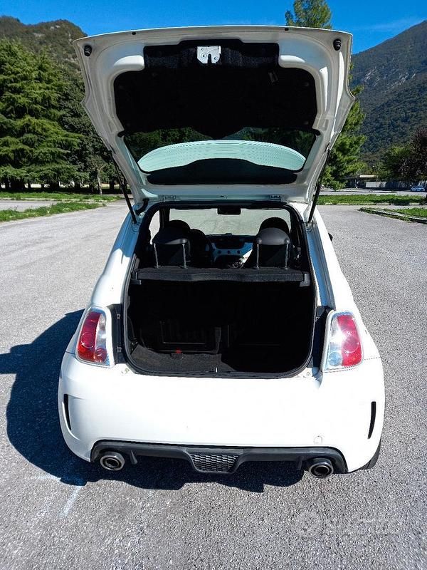 Usata Abarth 500 135 CV (99 kW) 2009 Bianco Utilitaria