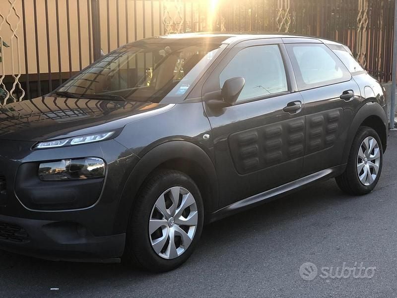 Usata Citroën C4 Cactus PureTech 75 CV (55 kW) 2016 Grigio Utilitaria