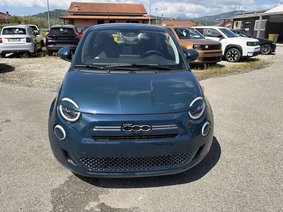 Nuova Fiat 500 65 CV (47 kW) 2026 Blu/azzurro Berlina