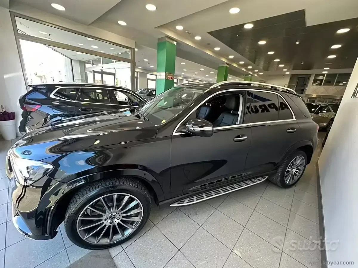 Usata Mercedes GLE300 Premium Plus 272 CV (200 kW) 2022 Nero SUV