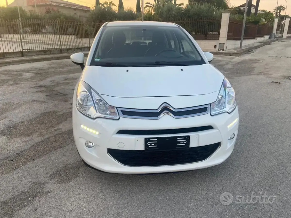 Usata Citroën C3 Exclusive 68 CV (50 kW) 2015 Bianco Berlina