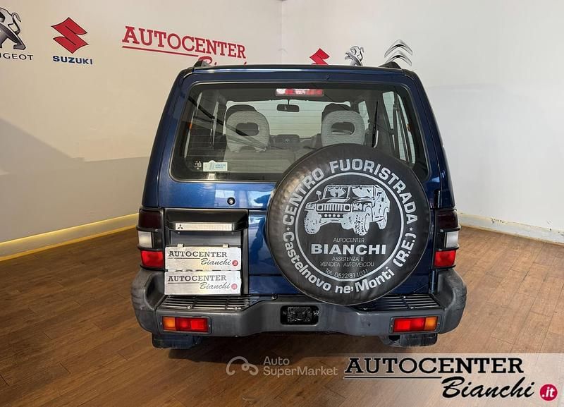 Usata Mitsubishi Pajero Top 99 CV (72 kW) 2000 Blu SUV